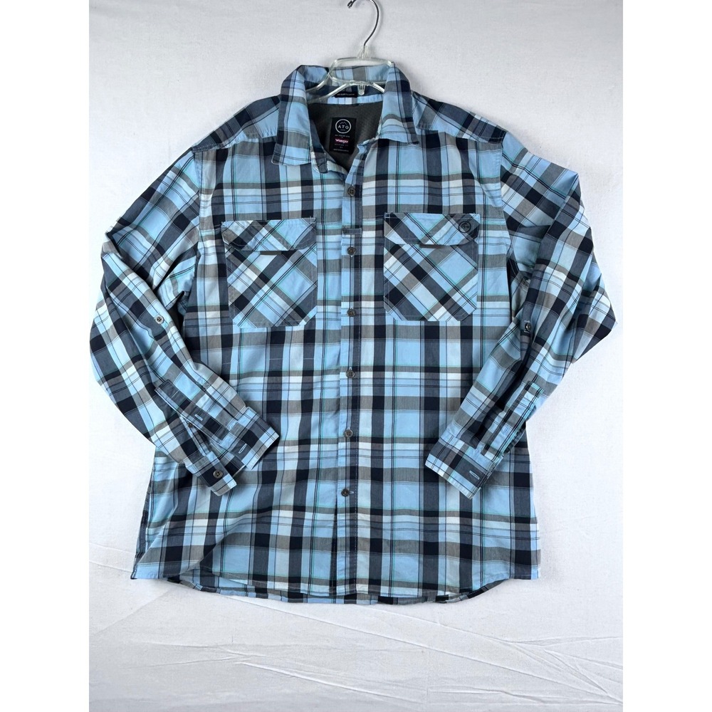 Wrangler ATG Mens XL Blue Plaid Long Sleeve Button Down Shirt Regular Fit Hiking